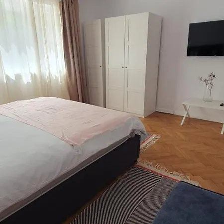 The Pines Serviced Апартаменты *