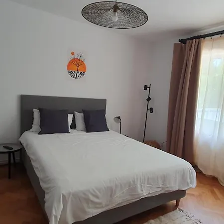 The Pines Serviced アパート *